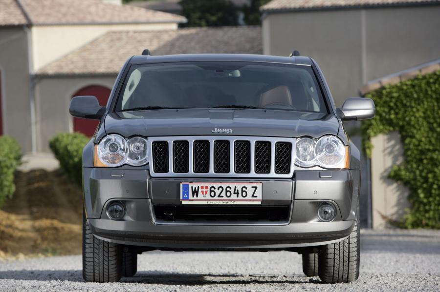  Jeep Grand Cherokee 2008 года  (фото 18 из 48)